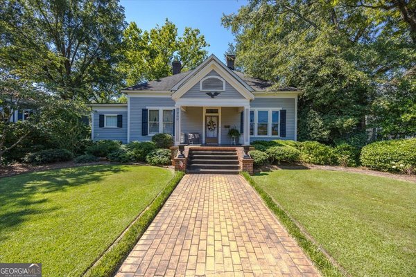 200 Indian Spring Drive, Forsyth