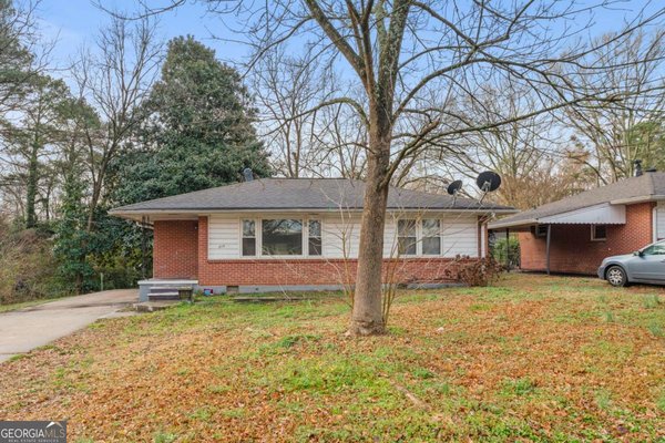 575 Georgia Avenue, Forest Park