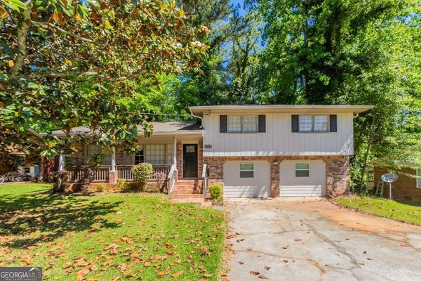 802 San Miguel Drive, Stone Mountain