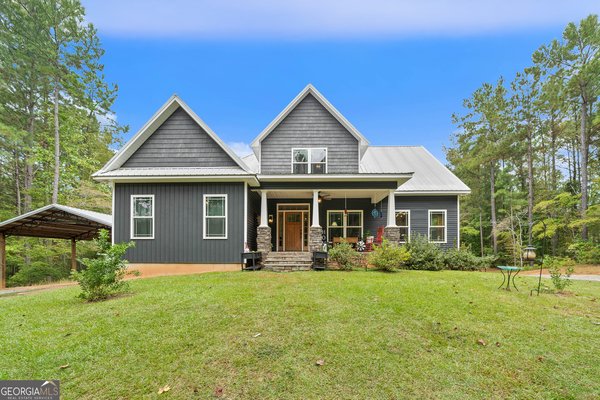 332 Hickory Lane, Gray