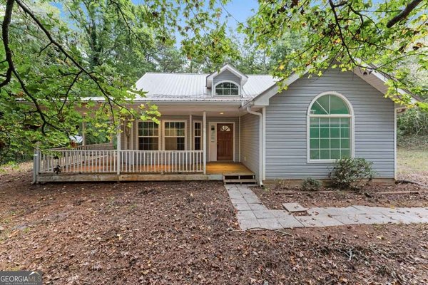 486 Hickory Circle, Griffin