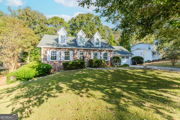 5352 Waterford Drive, Dunwoody