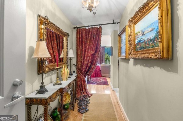 3338 Peachtree Road, Atlanta