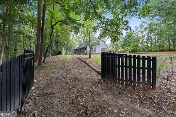 5555 Elliott Road, Powder Springs