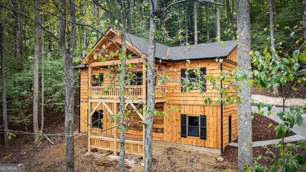 821 Navaho Way, Ellijay