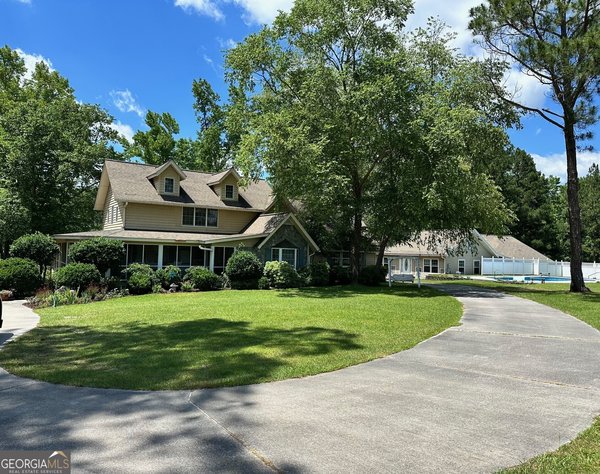 87 Georgia Avenue, Adrian