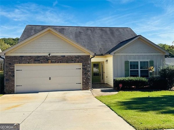 239 Summergate Lane, Villa Rica