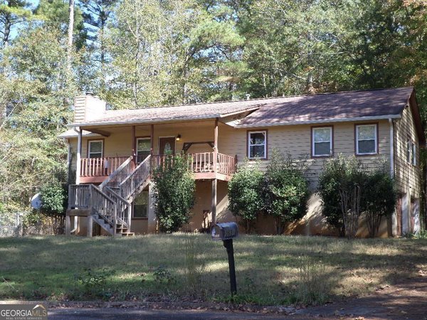 3691 CAROLYN FARM Road, Douglasville