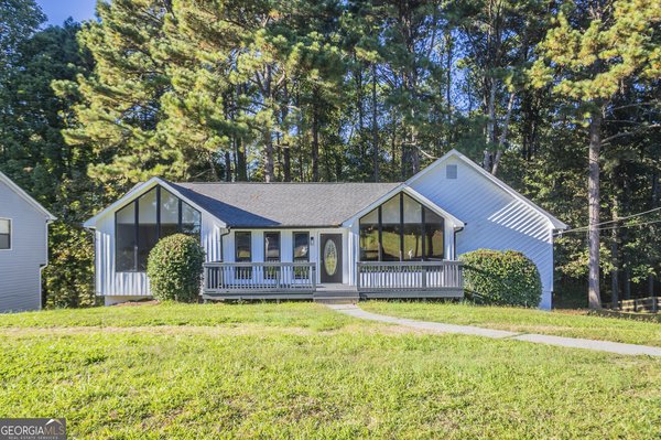 5496 Emerald Court, Acworth