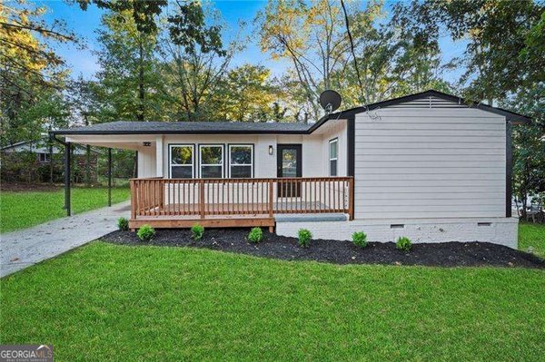 6179 Holiday Boulevard, Forest Park