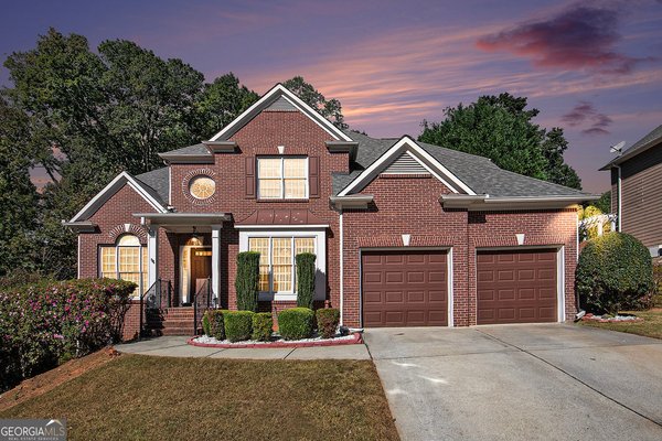 870 Creekview Bluff Way, Buford