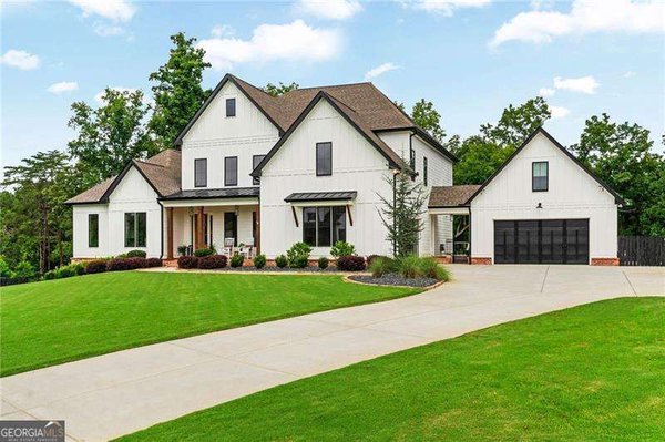 128 Creekview Lane, Canton