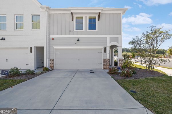 755 Trevett Way, Marietta