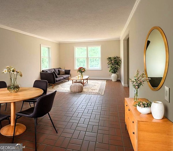 323 Lakemoore Drive, Atlanta