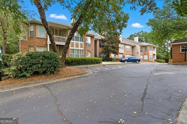 200 Renaissance Parkway, Atlanta