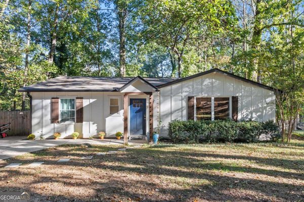 2480 Hawk Creek Trail, Cumming