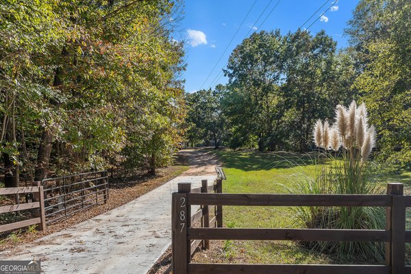 287 Mangham Road, Griffin