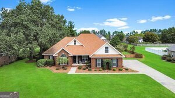 9005 Oakfield Drive, Statesboro