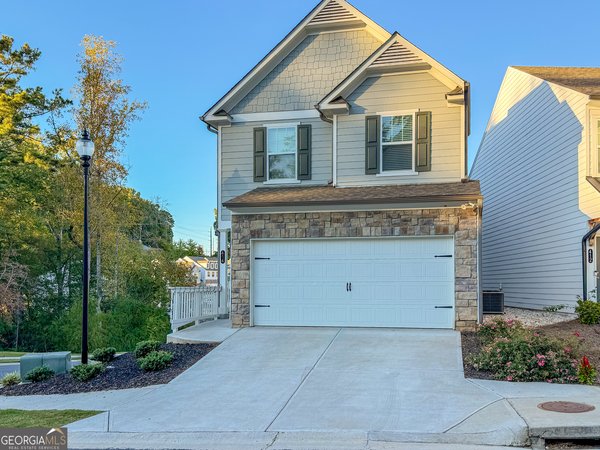 414 Ruths Boulevard, Woodstock