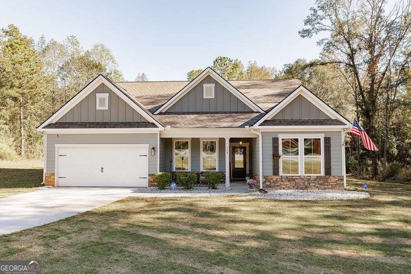 339 Sam Groves Street, Danielsville