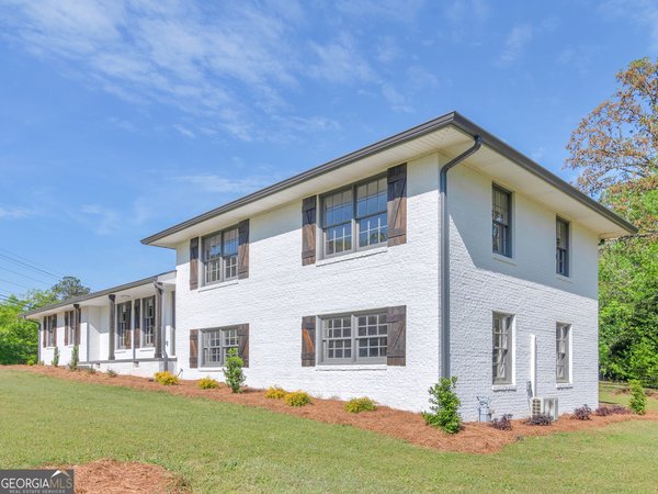 1100 Green Street, Thomaston