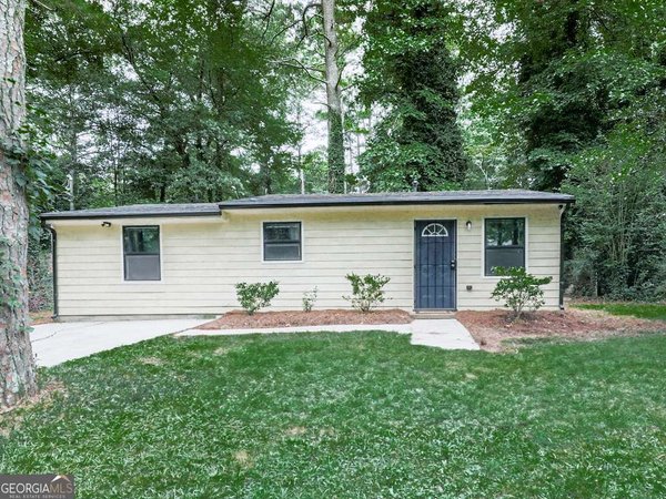 3283 Pebble Drive, Atlanta