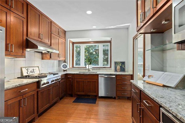 203 Ridley Lane, Decatur