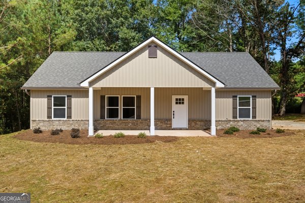 132 James Road, Clarkesville
