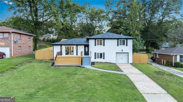 2377 Fontaine Circle, Decatur