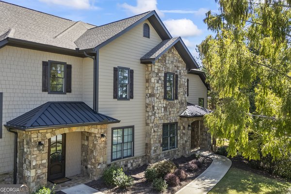 15 Cottage Lane, Toccoa