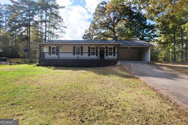 146 Wedgewood Circle, Newnan