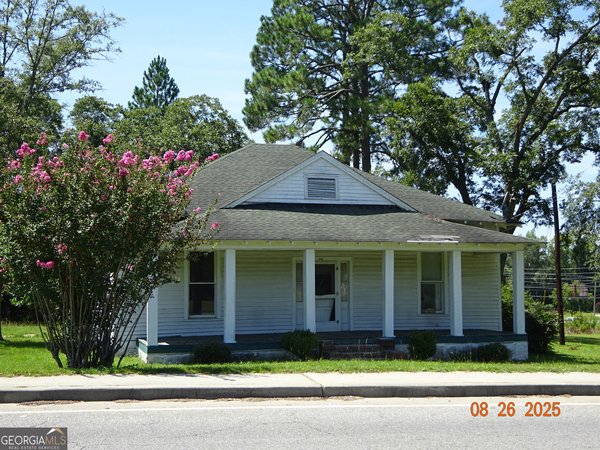 326 River Street, Claxton
