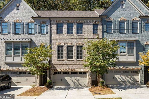 2504 Skyland Drive, Brookhaven