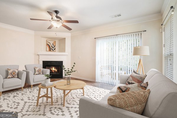 818 Arbor Gate Lane, Lawrenceville