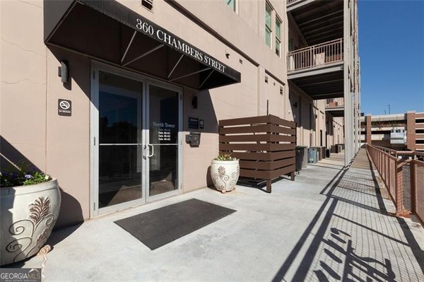 360 CHAMBERS Street, Woodstock