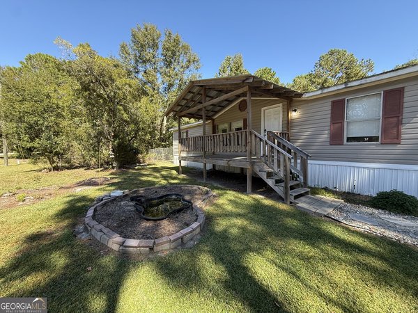 802 Ash Branch Road, Pembroke