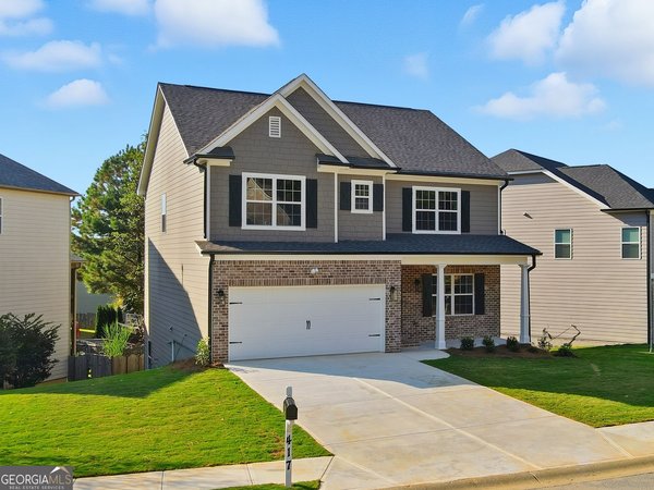 417 Crestmont Lane, Canton