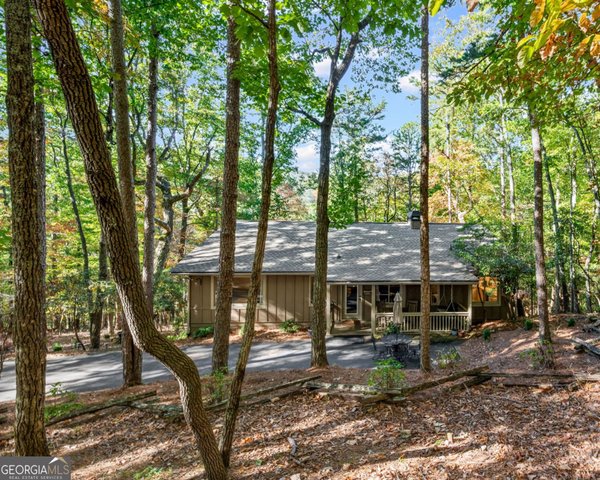 590 Wake Robin Drive, Big Canoe