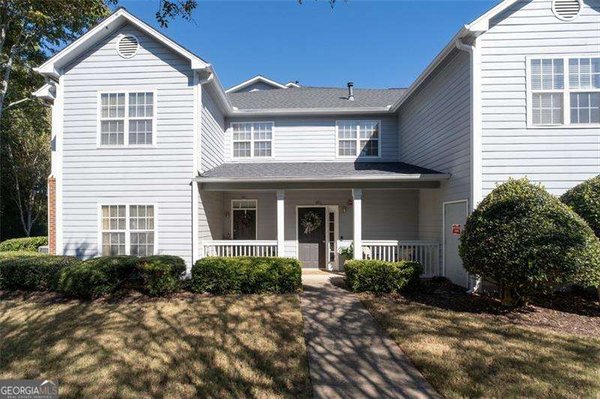 1303 Vinings Forest Lane, Smyrna