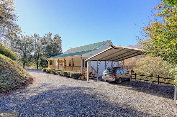 257 Brandus Drive, Hayesville