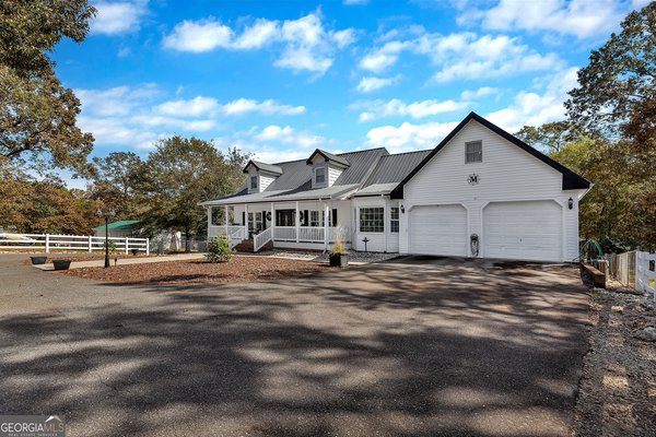 1009 White Pine Lane, Townville