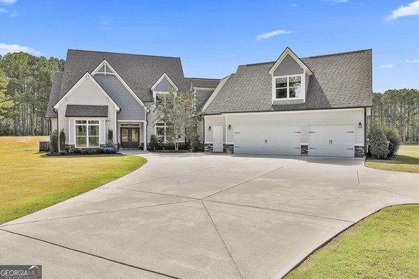 110 Whistle Pine Farm Drive, Senoia