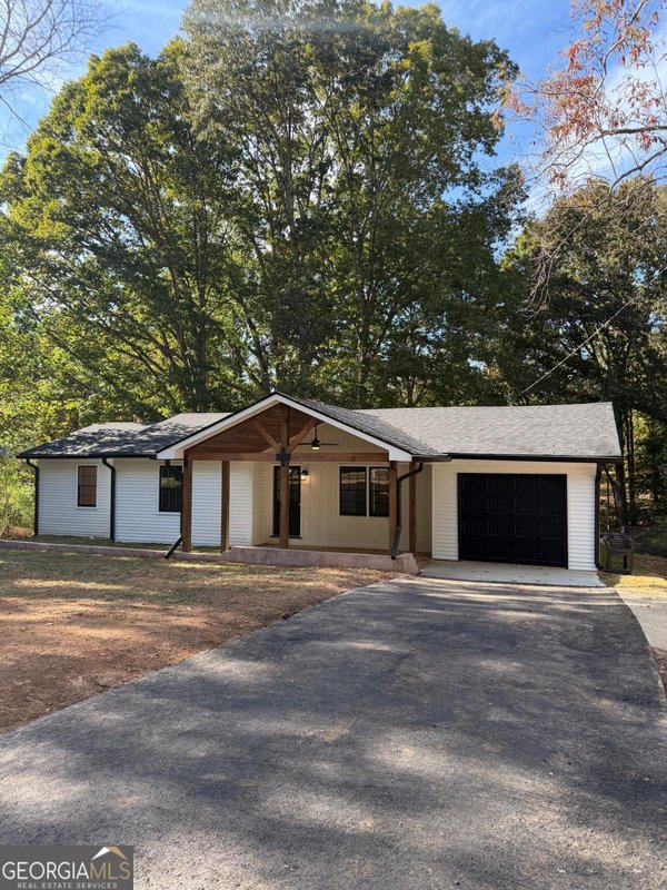 1527 Keeter Road, Canton