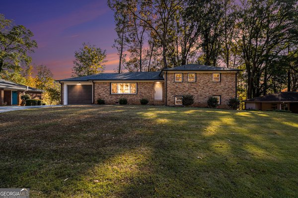 1717 MARY LOU Lane, Atlanta