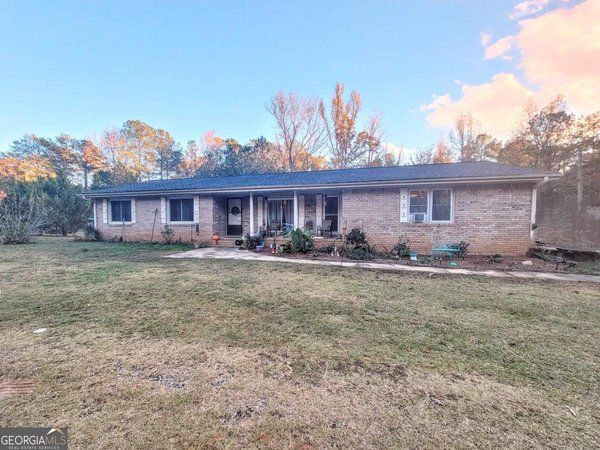 407 Earl North Road, Newnan