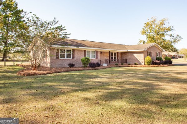 6737 Hacklebarney Road, Blackshear
