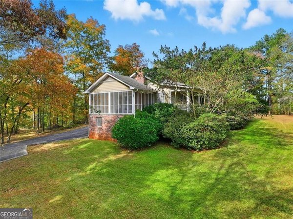 5833 Little Mountain Drive, Ellenwood