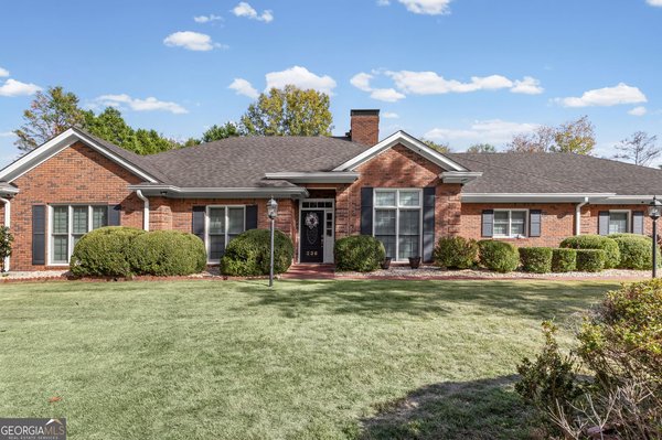 236 Shilling Way, Newnan