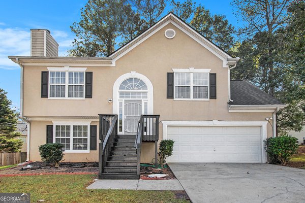 315 Lake Royale Place, Riverdale