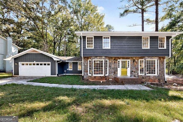 1690 Briarbend Court, Stone Mountain